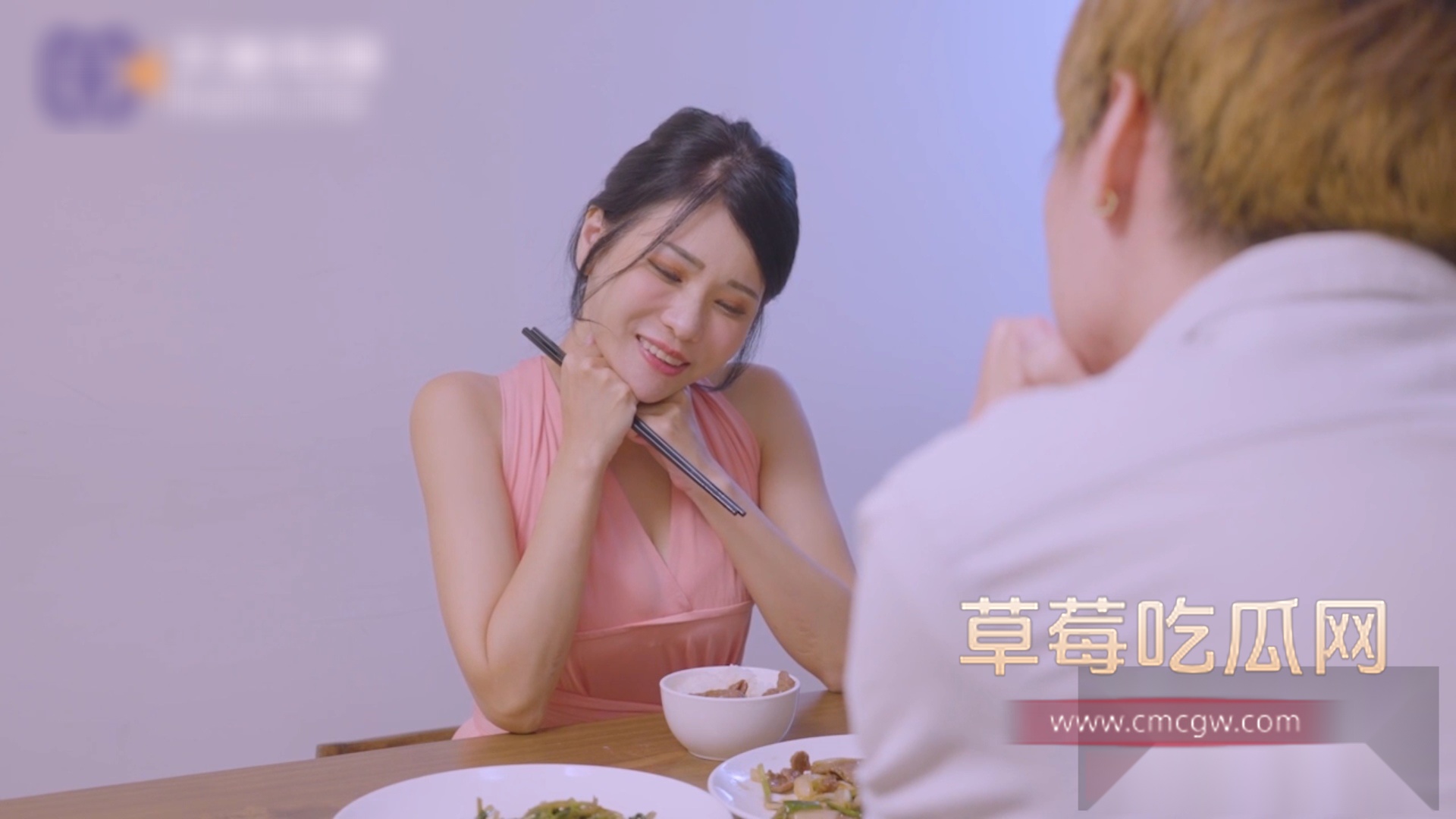 仙媛儿化身欲求不满的干妈 2 仙媛儿化身欲求不满的干妈 2