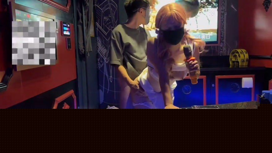 台湾美少女樱桃猫在KTV里的反差诱惑9 台湾美少女樱桃猫在KTV里的反差诱惑9