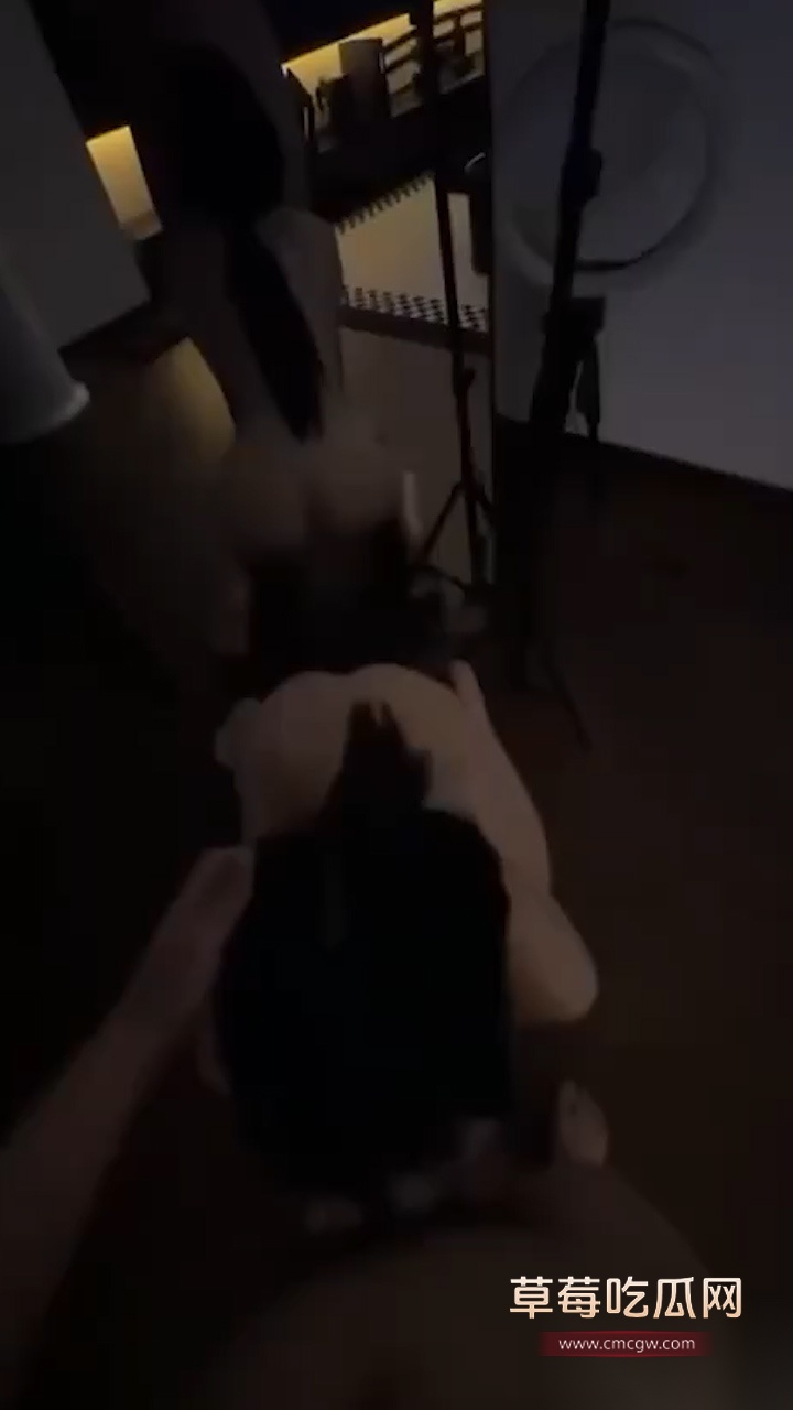 重庆市西西里台球俱乐部上架超绝1380观影两小时套餐 绝美女大在线三陪 陪聊陪玩陪啪啪 跪地服务金主! 7 重庆市西西里台球俱乐部上架超绝1380观影两小时套餐 绝美女大在线三陪 陪聊陪玩陪啪啪 跪地服务金主! 7