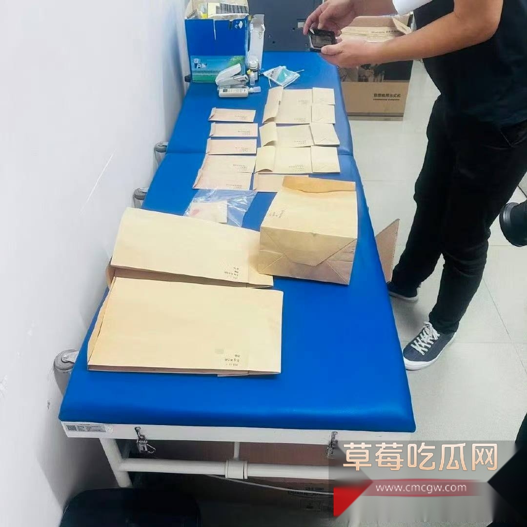 B站女员工维权控告在出差三亚时 被国家消防救援系统干部强奸 但其2小时发生两次关系 让检方认为系自愿 不予起诉! 2 B站女员工维权控告在出差三亚时 被国家消防救援系统干部强奸 但其2小时发生两次关系 让检方认为系自愿 不予起诉! 2