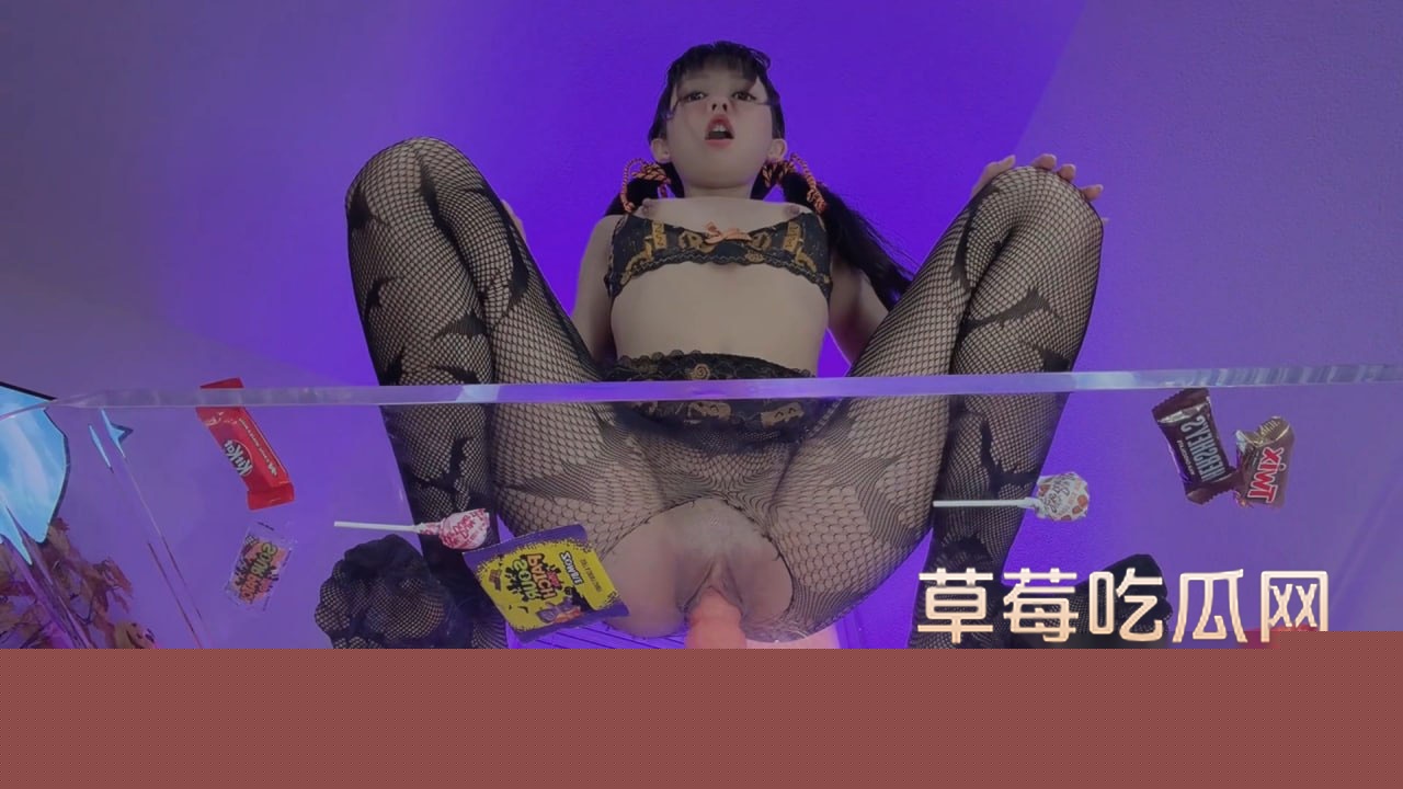 亚裔童颜福利姬绯红小猫 5 亚裔童颜福利姬绯红小猫 5