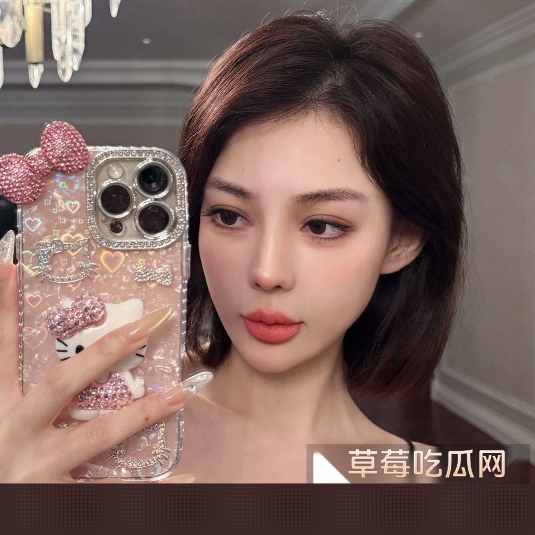 古早网红郭美美出狱两年后 再度高调炫富 狂炫自己落地700万的海蓝劳斯莱斯魅影 而红十字会却紧急关评 这是心虚了吗! 8 古早网红郭美美出狱两年后 再度高调炫富 狂炫自己落地700万的海蓝劳斯莱斯魅影 而红十字会却紧急关评 这是心虚了吗! 8