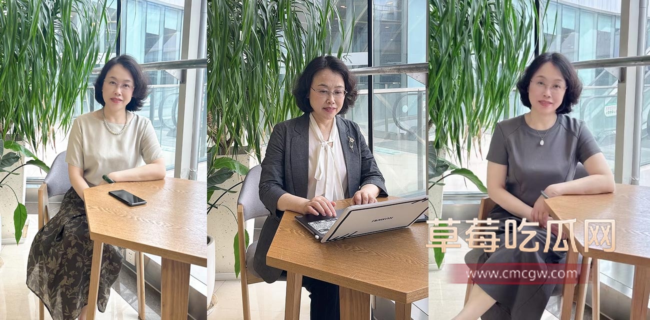 50多岁大姨裸聊.jpg 50多岁大姨裸聊.jpg