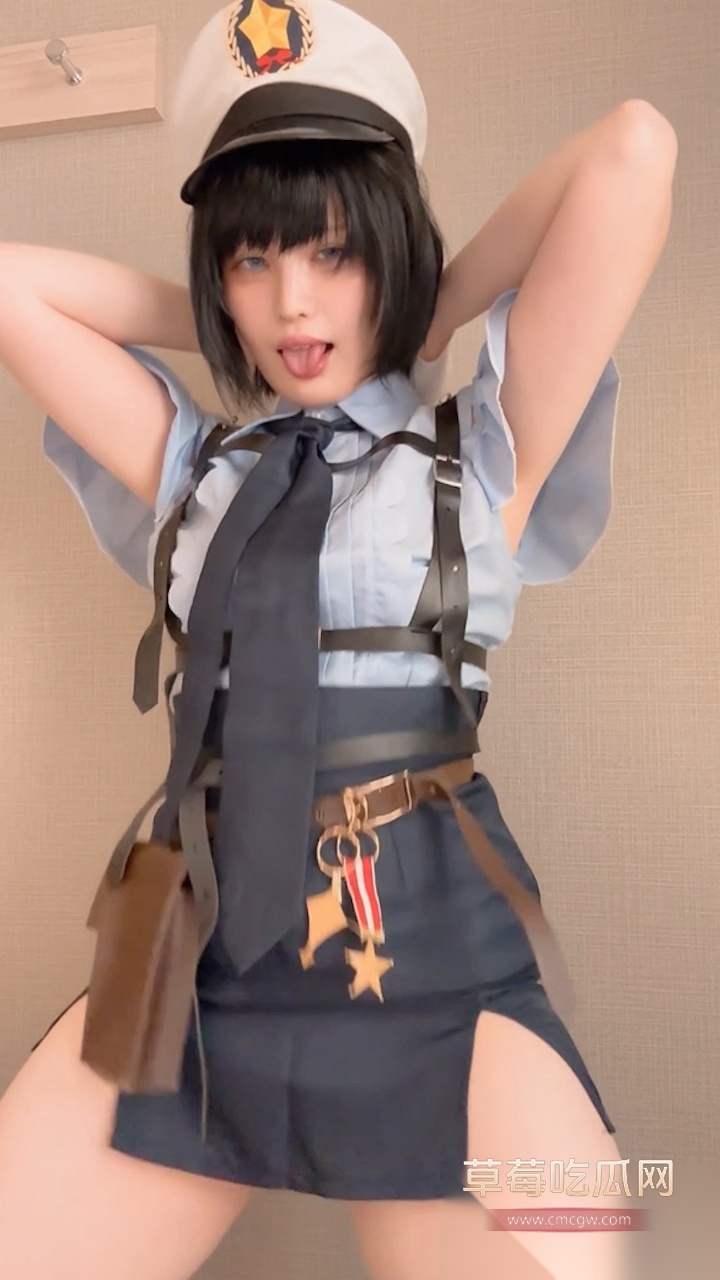 巨乳萝莉Broccoli 在线cos美艳女警官发骚 白虎美穴加性感黑丝释放11>2的惊人诱惑力 妥妥100分小母狗! 3 巨乳萝莉Broccoli 在线cos美艳女警官发骚 白虎美穴加性感黑丝释放11>2的惊人诱惑力 妥妥100分小母狗! 3