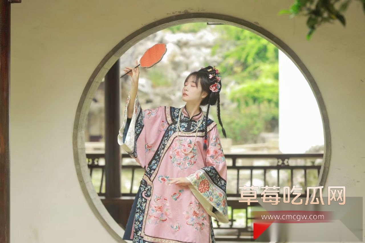 河北邢台气质小美女赵欣阳被渣男故意接近调教 本文静内向的她被渣男带坏床上反差撅屁股求插！ 4