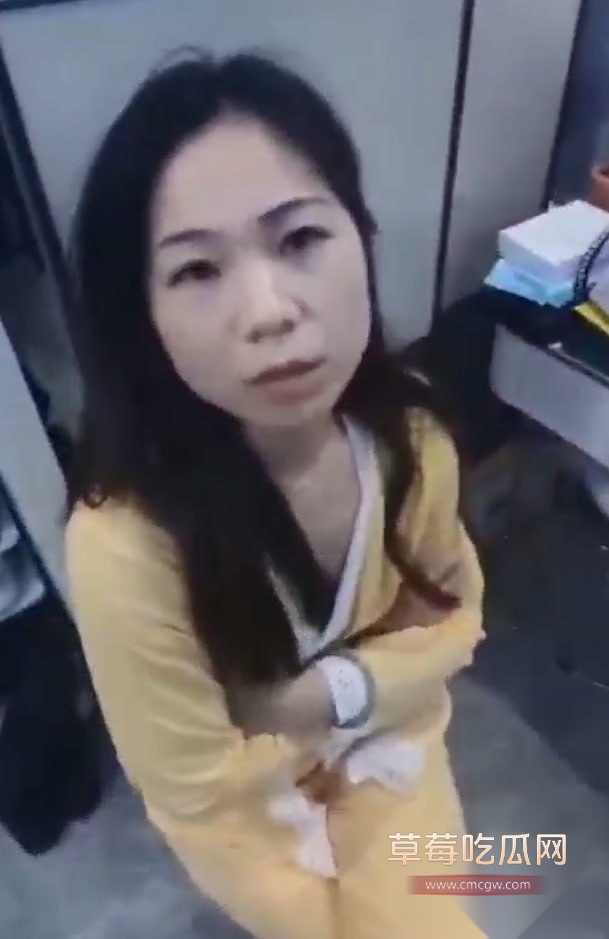 朋友妻特好骑 小伙与好兄弟的老婆上床被当场捉奸 暴怒原配老公狂扇男子耳光 大喊我拿你当兄弟 你搞我老婆！ 7