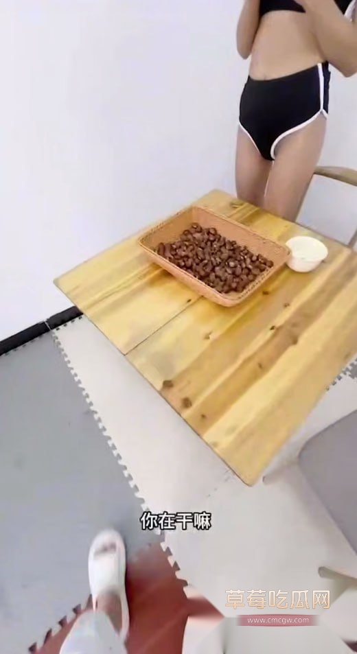 学妹男友吵架发火我用鸡巴帮泻火 12