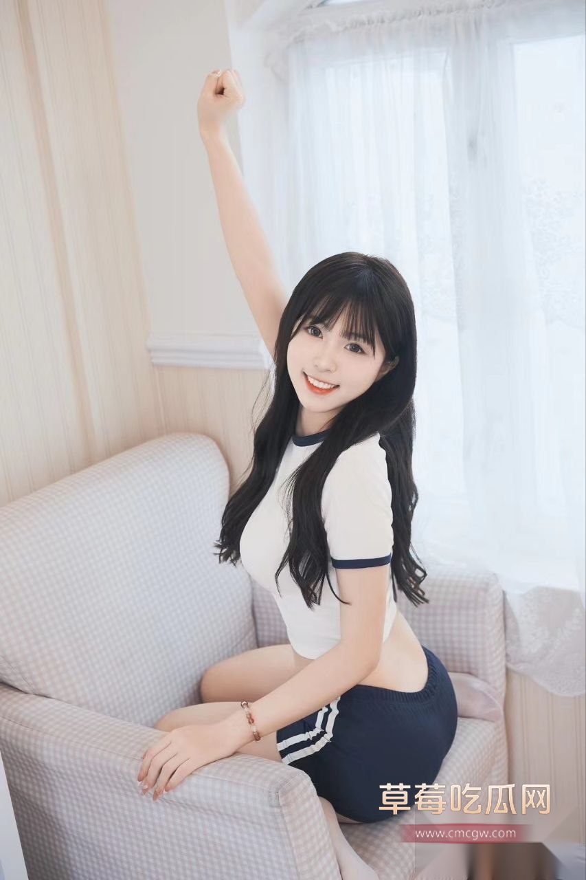 广州长相清纯的带货主播 郑宝宇 21