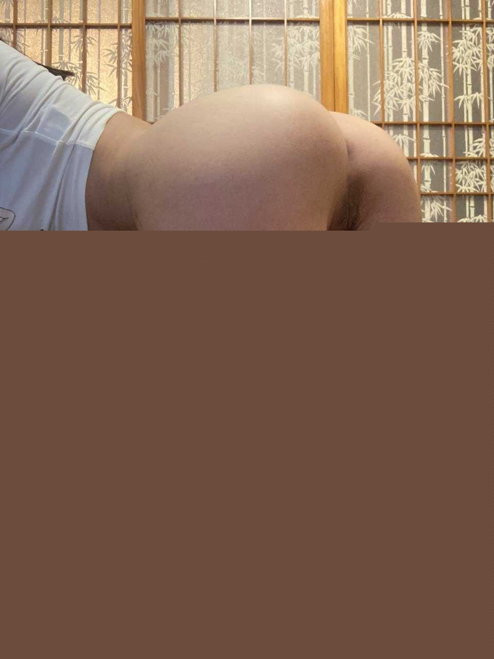 淫水咕叽咕叽直流,粉嫩阴唇被拉扯到变形。她高潮时翻白眼喷出一大股透明潮吹,喷得镜头全是水珠,子宫痉挛抽搐不止。裸照里她摆出各种淫荡姿势,掰开白虎逼露粉红嫩肉,舌头舔嘴唇眼神勾魂,简直是极品反差婊!前男友说这贱货被操过无数次还这么紧,视频里自慰到失禁,尿液混着淫水喷满床单,彻底暴露本性! 15 淫水咕叽咕叽直流,粉嫩阴唇被拉扯到变形。她高潮时翻白眼喷出一大股透明潮吹,喷得镜头全是水珠,子宫痉挛抽搐不止。裸照里她摆出各种淫荡姿势,掰开白虎逼露粉红嫩肉,舌头舔嘴唇眼神勾魂,简直是极品反差婊!前男友说这贱货被操过无数次还这么紧,视频里自慰到失禁,尿液混着淫水喷满床单,彻底暴露本性! 15