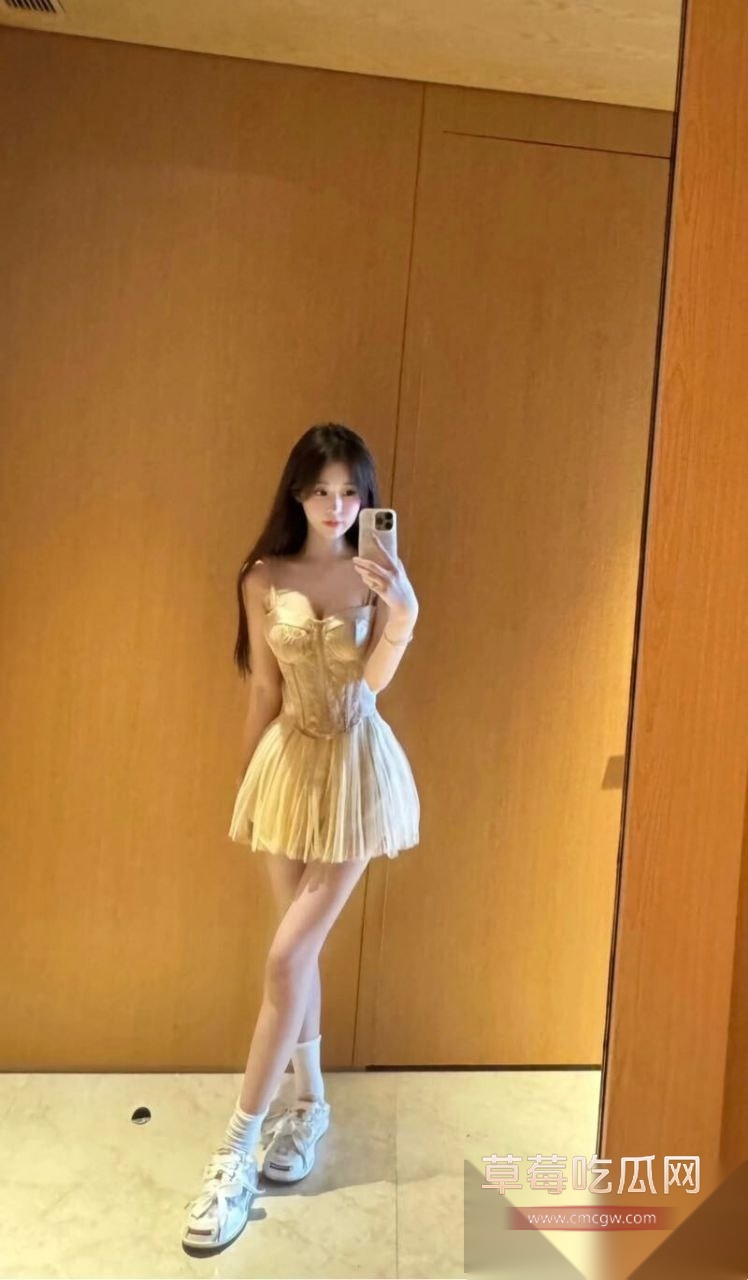 探秘女性按摩店 富婆按摩店高价体验隐藏服务 全裸被各种工具玩弄到高潮抽搐 一看就比老公给力！ 1