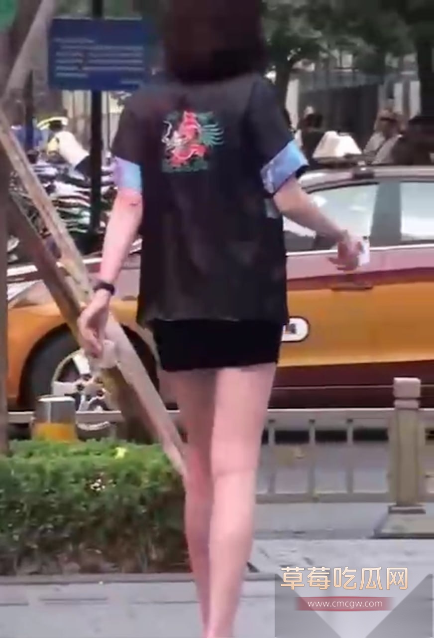 极品少妇真空短裙恨天高 6