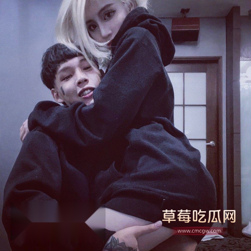 推特爆火网黄情侣JKS&C付费操穴视频外泄 女主不仅骚浪还很配合 两人玩着各种姿势沉浸在高潮中 推特爆火网黄情侣JKS&C付费操穴视频外泄 女主不仅骚浪还很配合 两人玩着各种姿势沉浸在高潮中