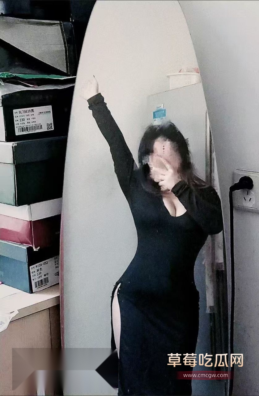 河北孟村张倩倩离婚后的生活让她欲火焚身 在网上找大哥饥渴骚聊 还附带自己露奶抠逼的视频 河北孟村张倩倩离婚后的生活让她欲火焚身 在网上找大哥饥渴骚聊 还附带自己露奶抠逼的视频