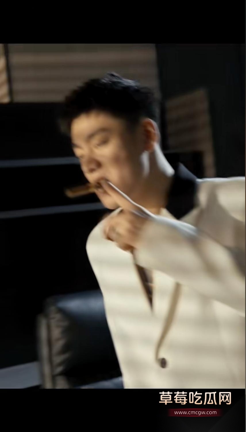 抖音200万粉丝大网红刘回 14