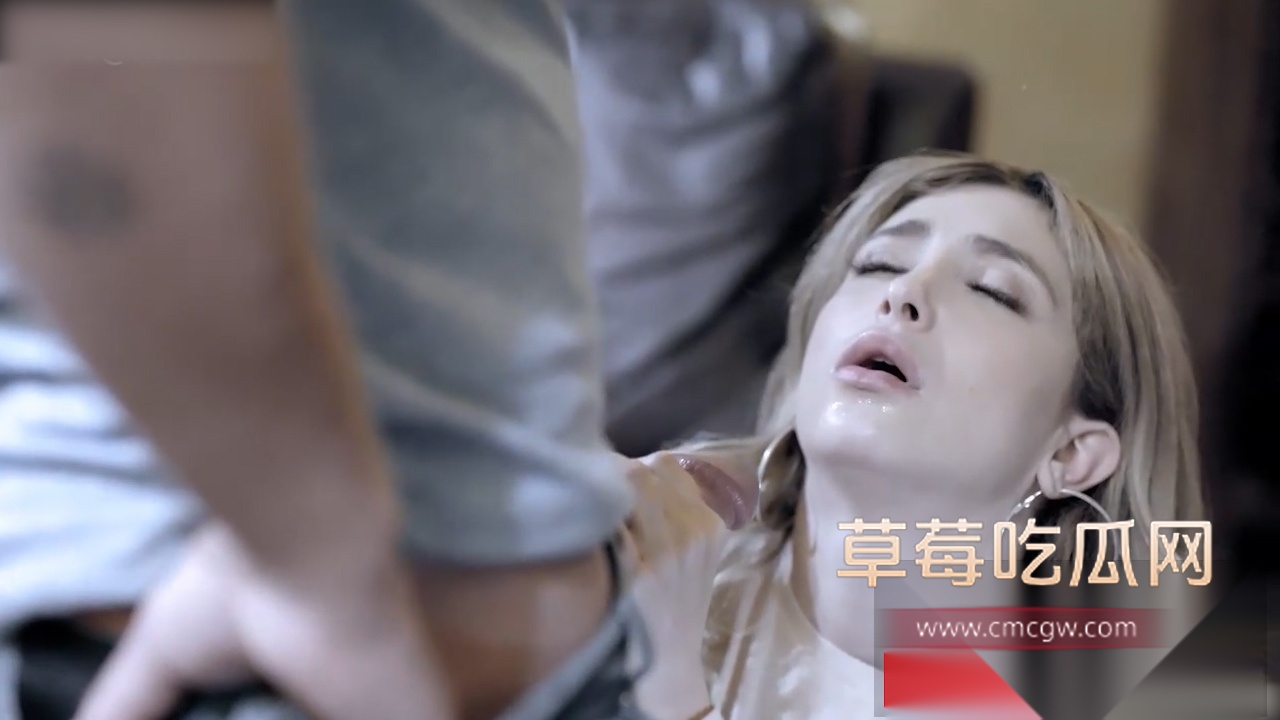 女孩偷偷潜入自以为无人居住的房子自慰 没想到正要高潮男主人回来了 可怜的女孩只能把自己的骚逼献出来给主人泻火! 3 女孩偷偷潜入自以为无人居住的房子自慰 没想到正要高潮男主人回来了 可怜的女孩只能把自己的骚逼献出来给主人泻火! 3