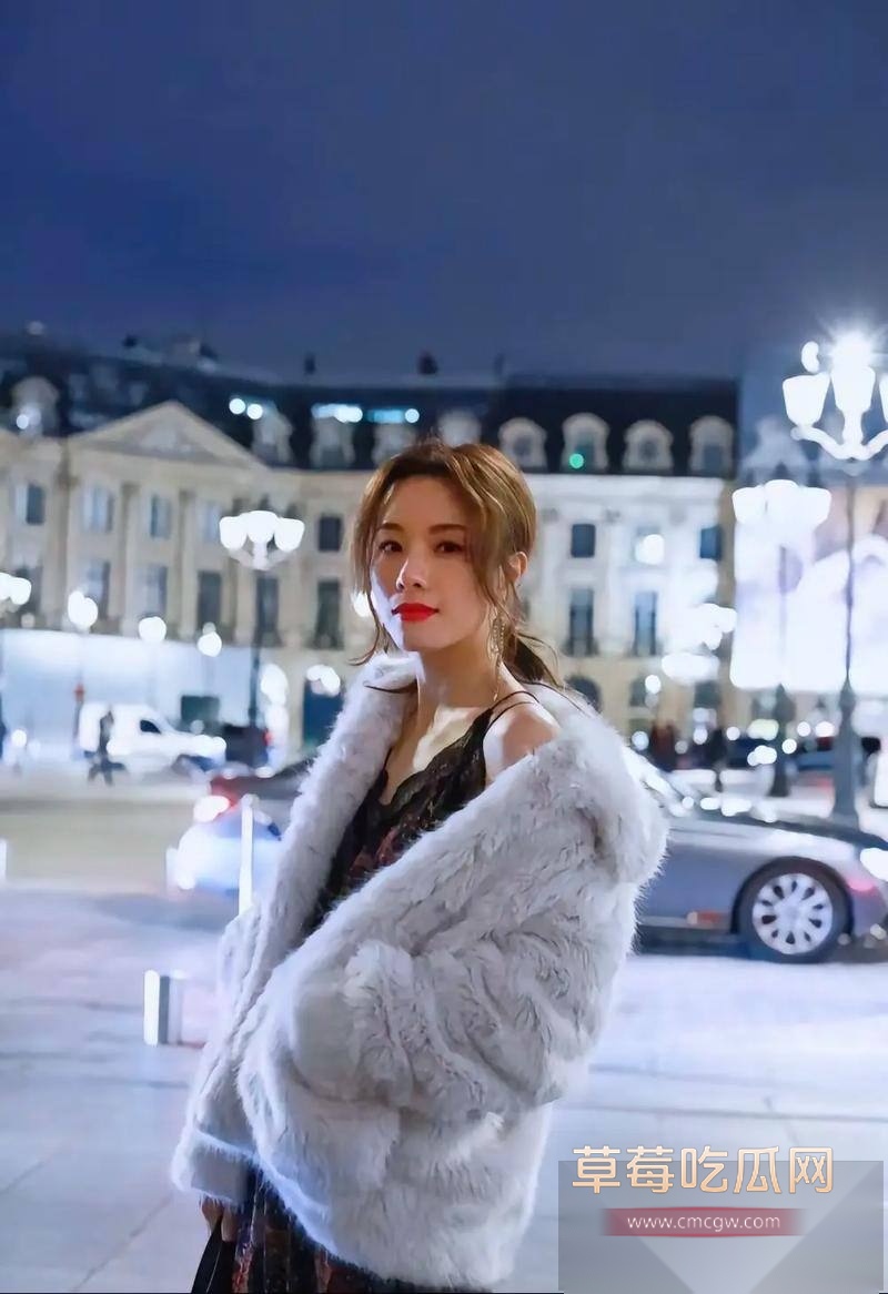 香港男歌手苏永康被曝出轨嫩妹女演员邓丽欣 狗仔偷拍下二人床上激情视频 网友辣评 现任老婆就是小三上位 不足为奇！ 2