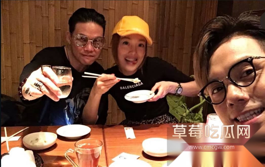 香港男歌手苏永康被曝出轨嫩妹女演员邓丽欣 狗仔偷拍下二人床上激情视频 网友辣评 现任老婆就是小三上位 不足为奇！ 14