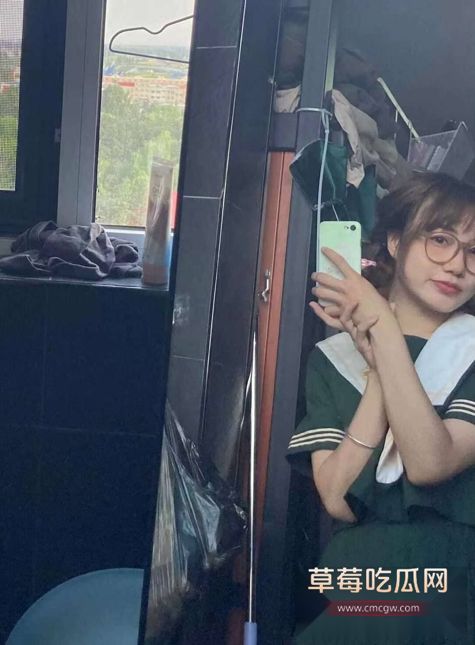 湖北武汉一名在读女大学生徐子晴 3