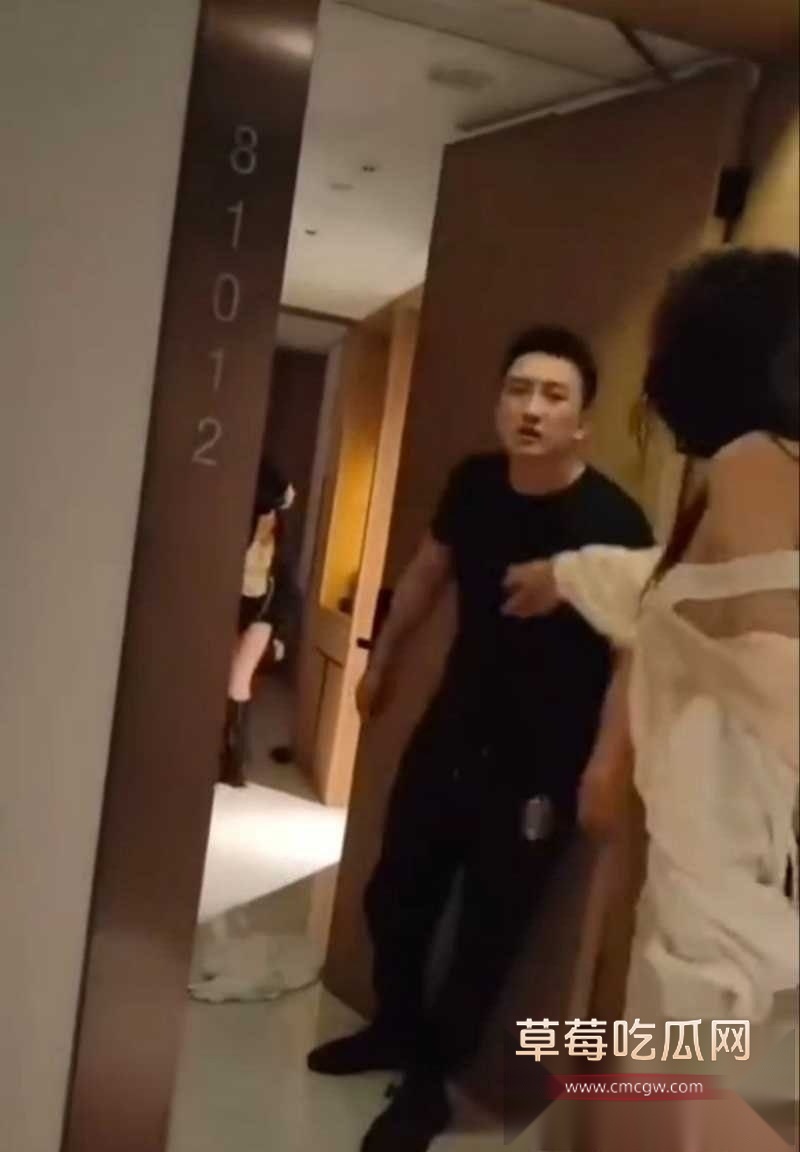 抖音网红妖怪ZZzAI被抓奸 9