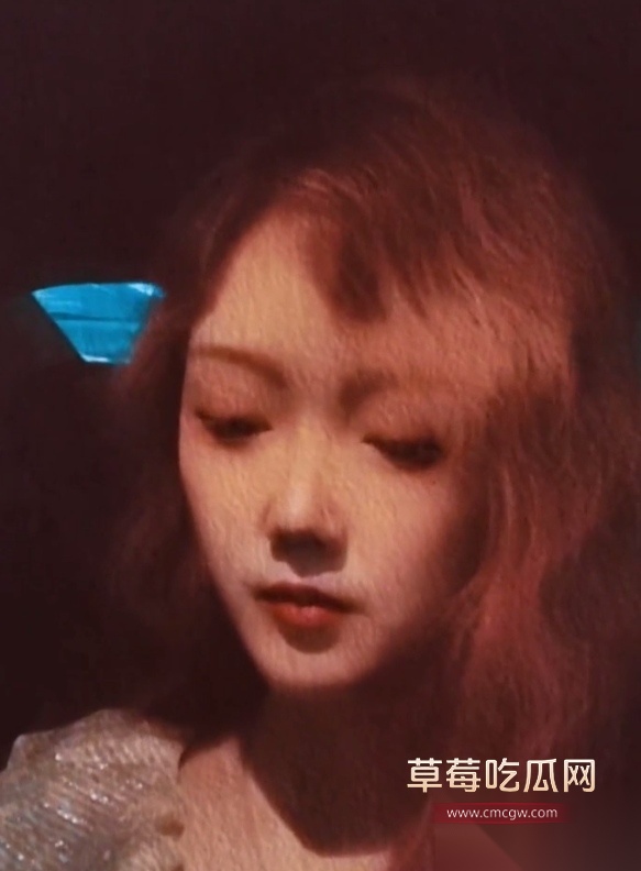 辽宁广播电视台美女主持晚晚 电视上青春淑女的她被曝私下给帅气男粉丝发大尺度自拍照 濒临塌房！ 2