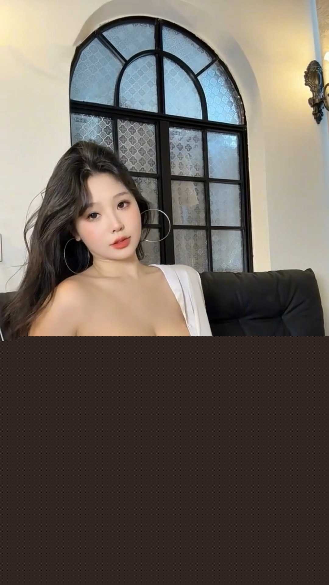 抖音200万粉丝网红肉装杨玉环 10