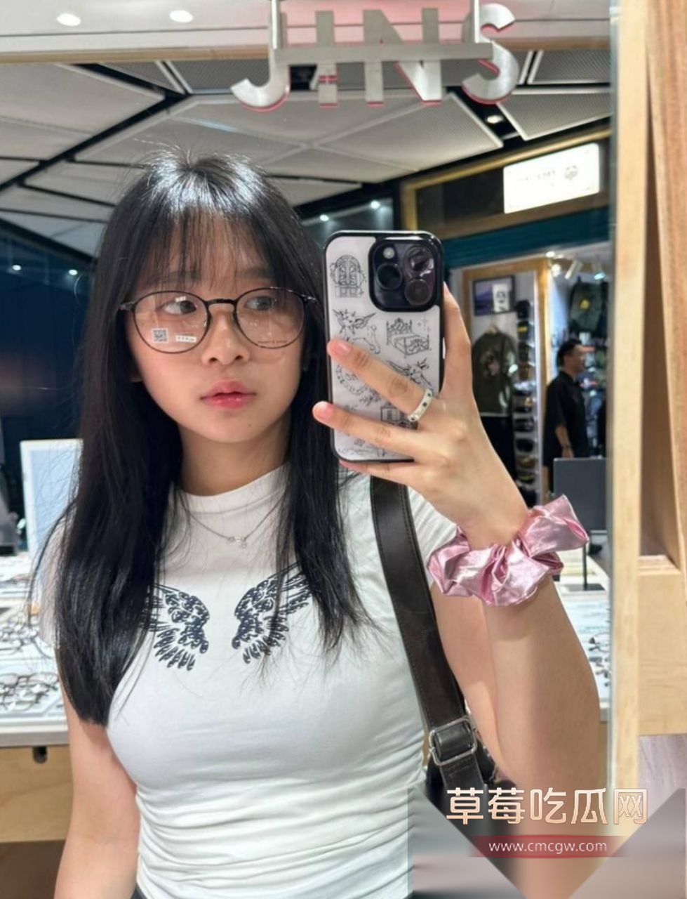 清纯女大高中时期就沉迷看黄片 上了大学终于谈到男友上床 天天沉醉于做爱的美妙快感 无法自拔! 7 清纯女大高中时期就沉迷看黄片 上了大学终于谈到男友上床 天天沉醉于做爱的美妙快感 无法自拔! 7