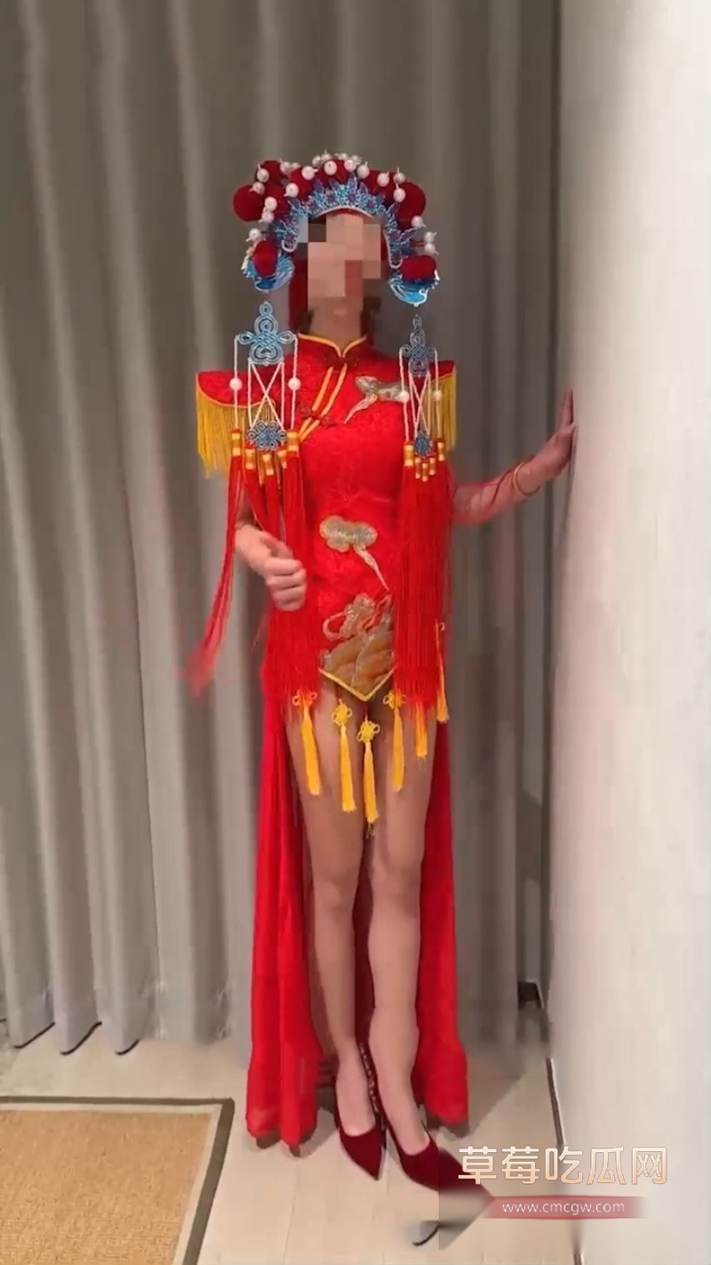 双洞齐插嫂子后庭内射 3 双洞齐插嫂子后庭内射 3