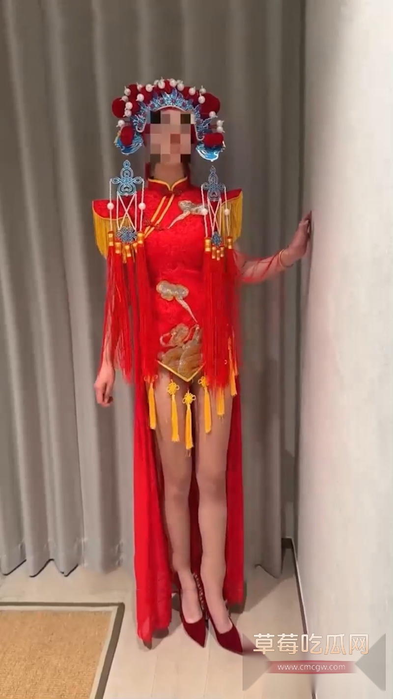 双洞齐插嫂子后庭内射 4 双洞齐插嫂子后庭内射 4