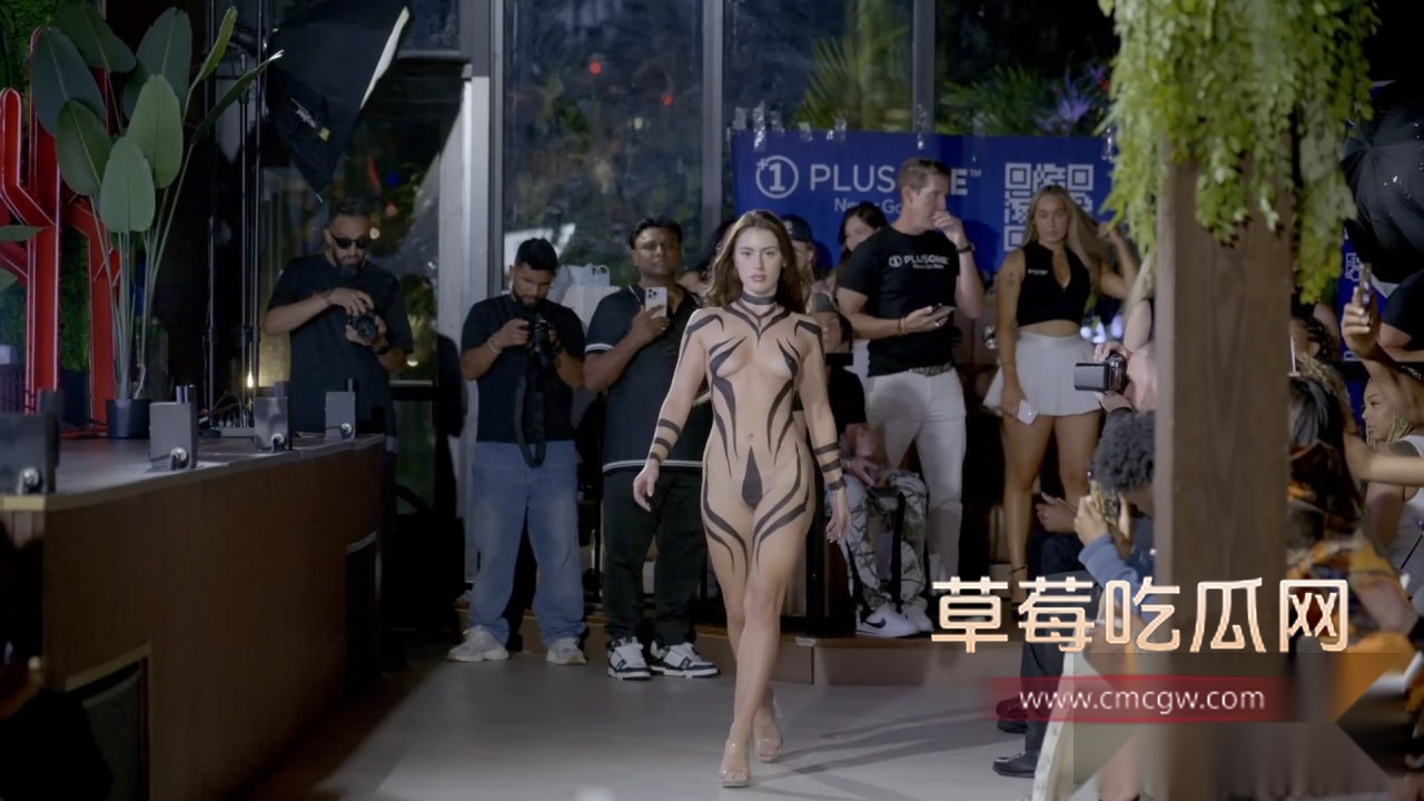 2025年迈阿密泳装时尚秀  4