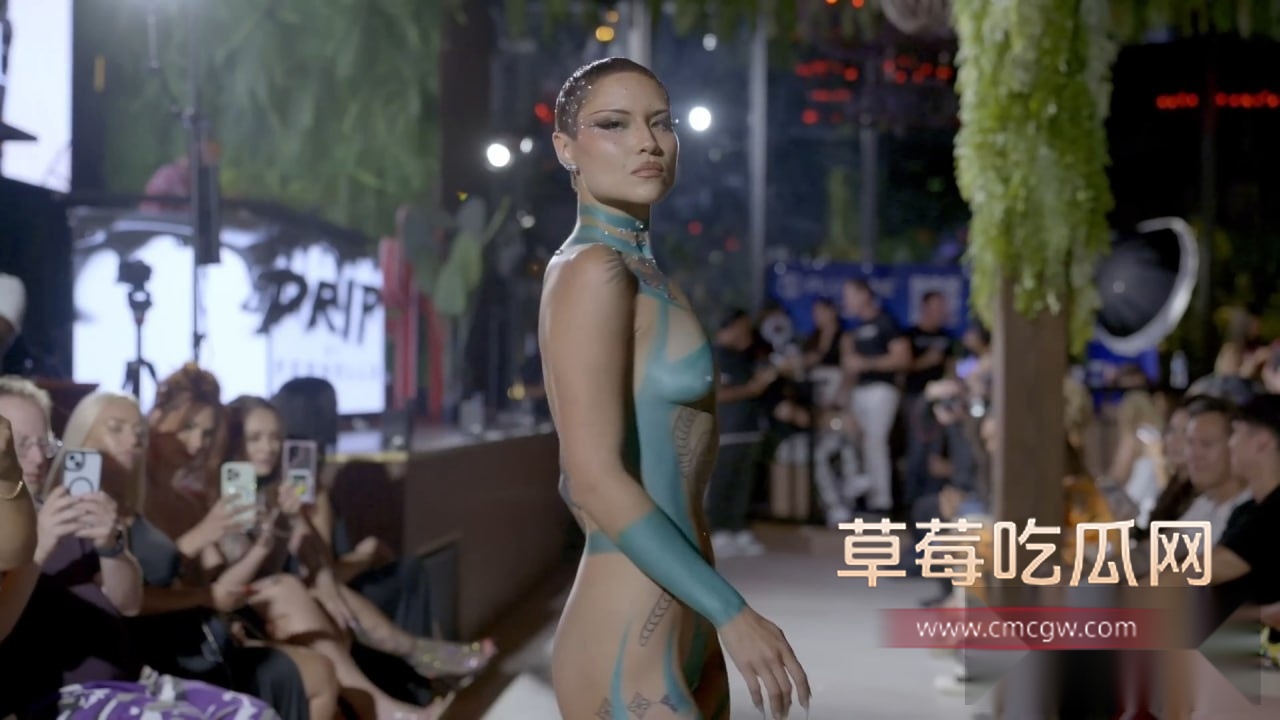 2025年迈阿密泳装时尚秀  9