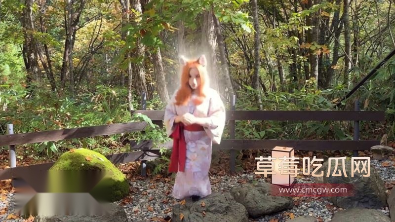 欧美女神SweetieFox温泉性爱大狂欢2