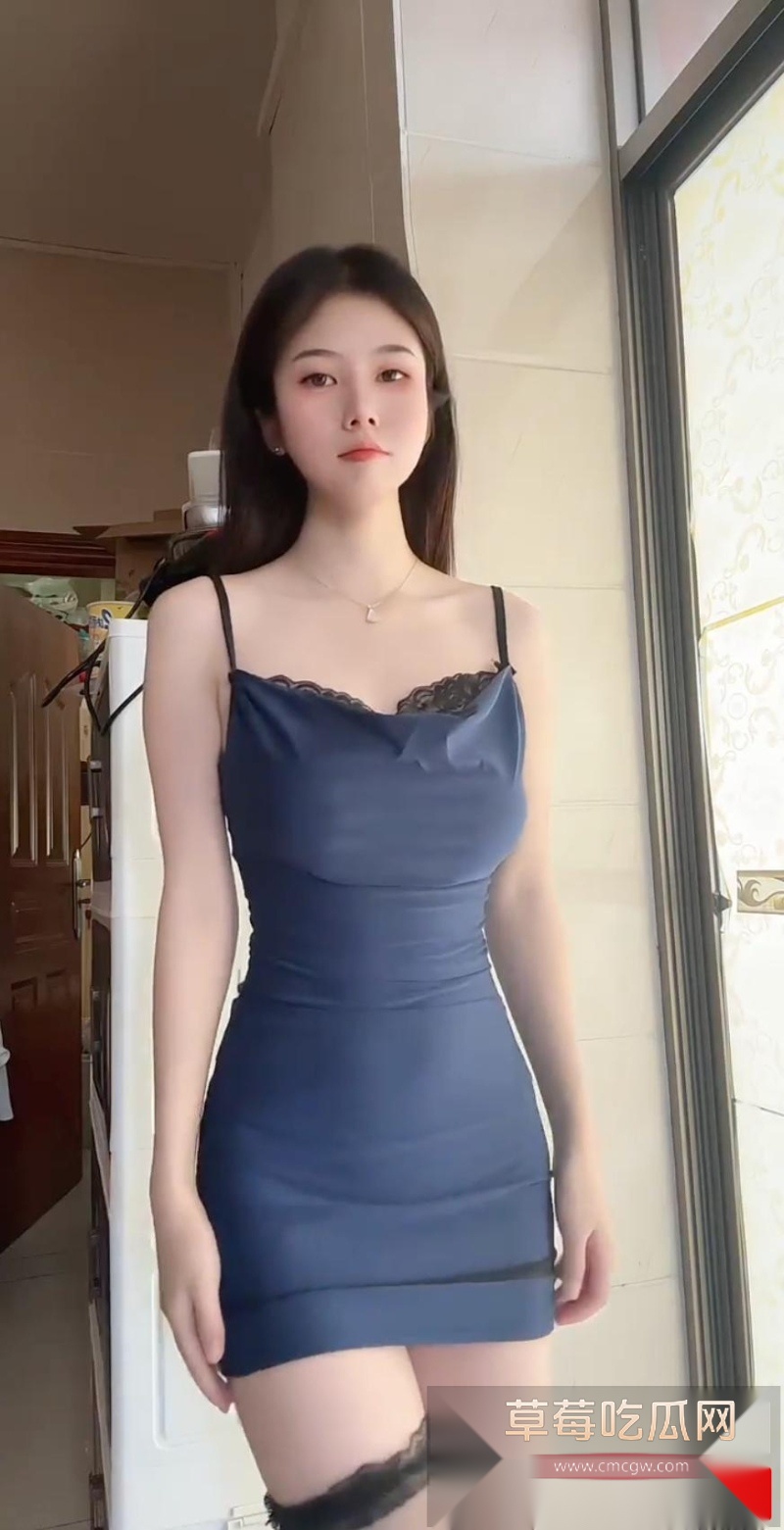 快手百万粉丝颜值少妇 旺旺小虎 大尺度裸舞自慰视频曝光 青葱少妇钟被男粉调教成一代纯骚爱抠逼的母狗! 4 快手百万粉丝颜值少妇 旺旺小虎 大尺度裸舞自慰视频曝光 青葱少妇钟被男粉调教成一代纯骚爱抠逼的母狗! 4