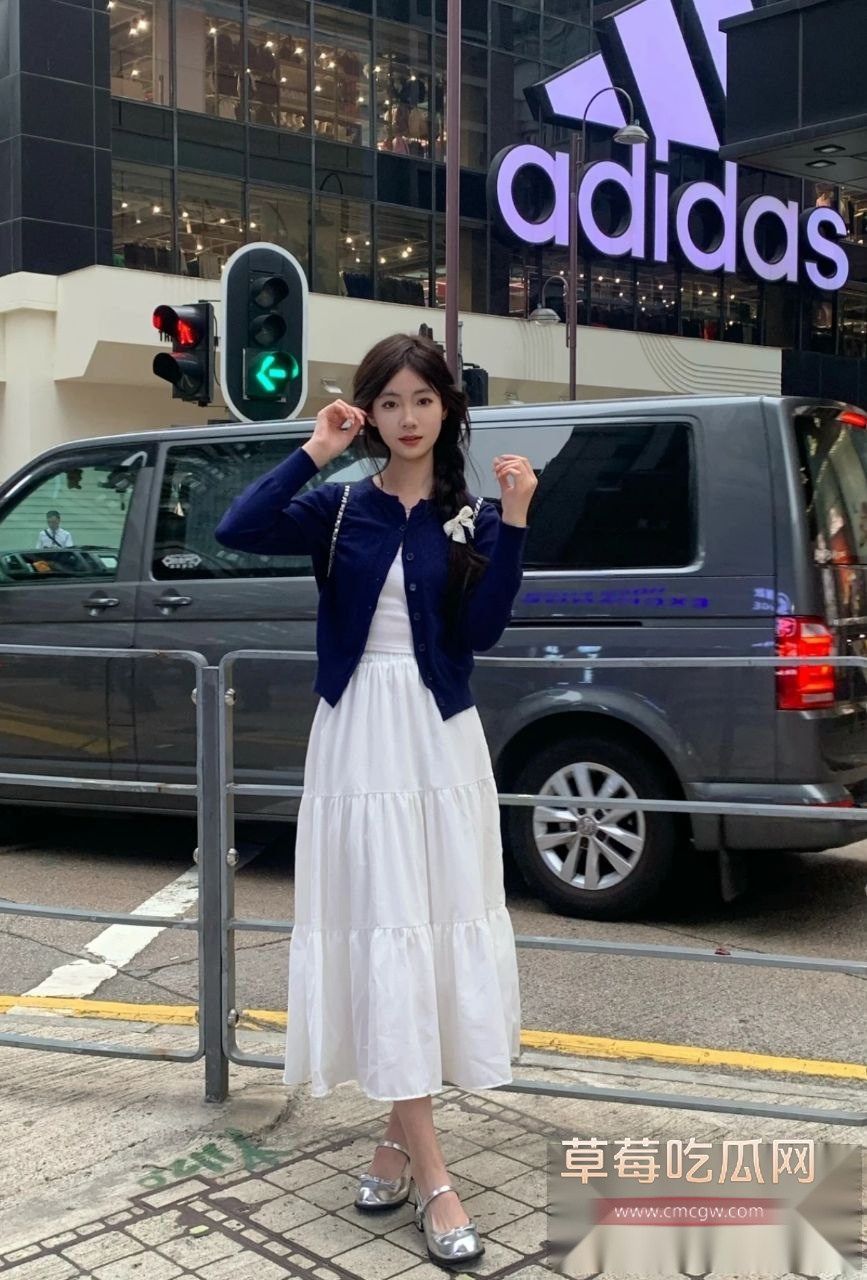 广州极品高颜值母狗陈敏仪 57