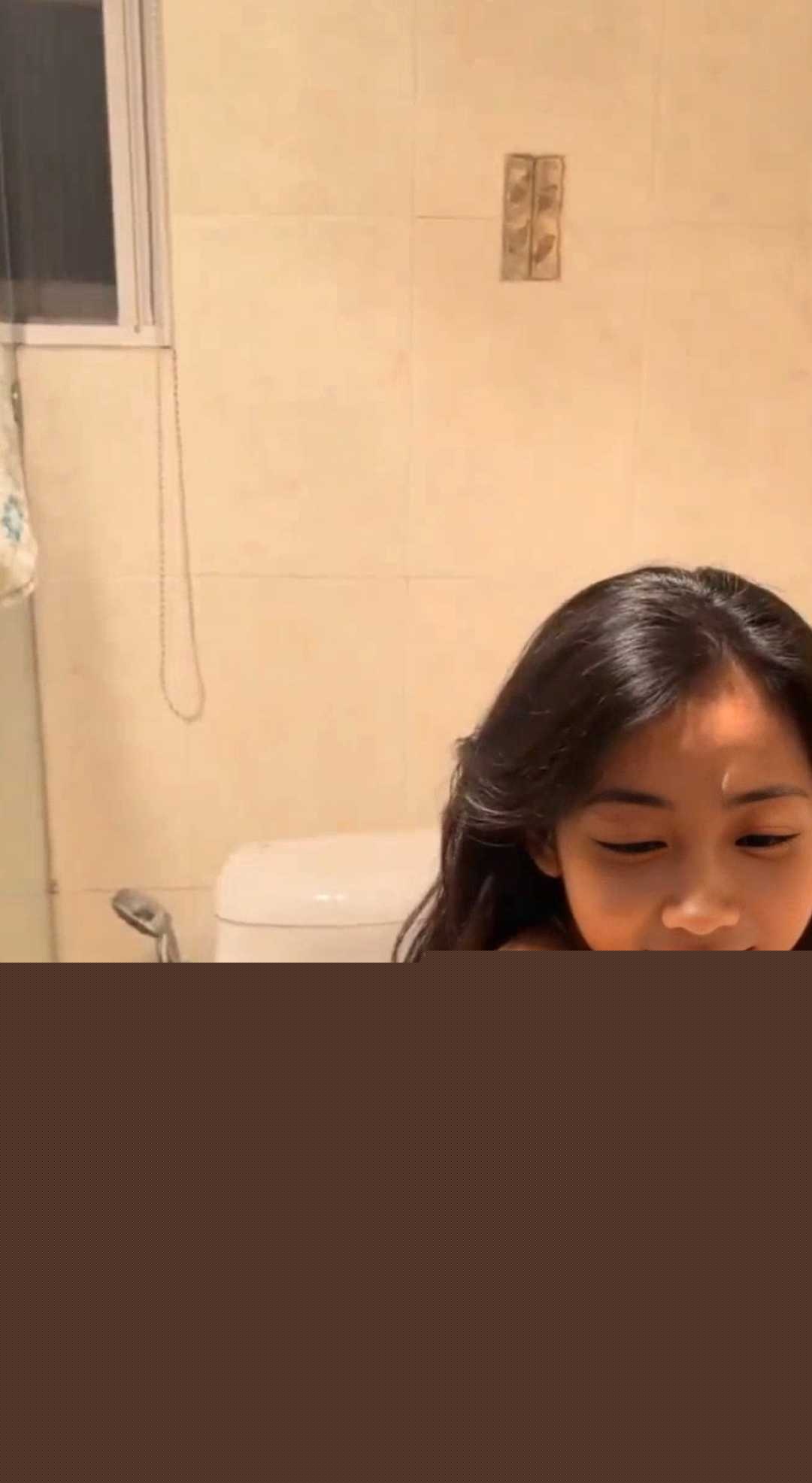 广州极品高颜值母狗陈敏仪 23