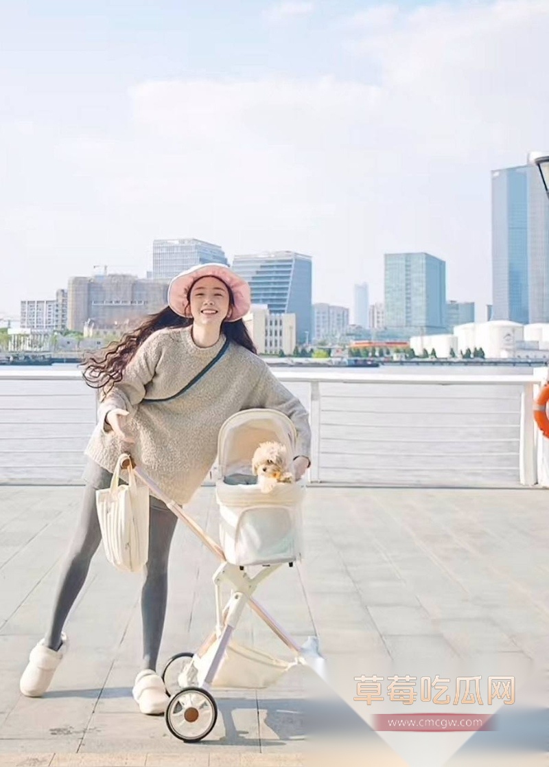 霍尊复出消息冲上热搜 几年前他被女友陈露写小作文曝光出轨嫖娼而宣布退圈 现想当无事发生重新复出圈钱？！ 9