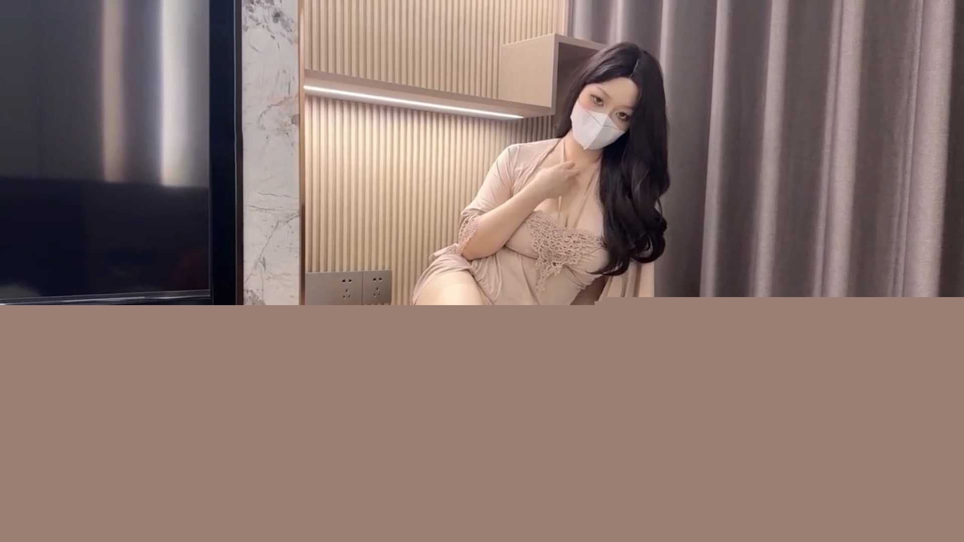 巨乳人妻菠萝啤beer 偷情日记 7