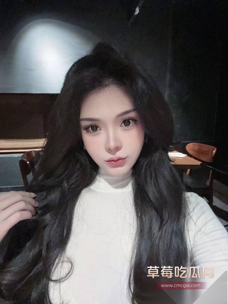 顶级名媛女神 黄丽娜 被金主骑乘猛操合集曝光 这位不让男朋友碰的高冷御姐实际上夜夜在金主胯下承欢！ 17