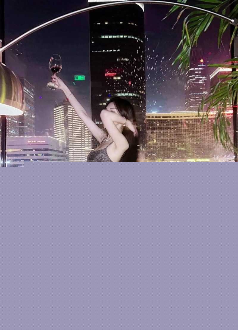 顶级名媛女神 黄丽娜 被金主骑乘猛操合集曝光 这位不让男朋友碰的高冷御姐实际上夜夜在金主胯下承欢！ 22