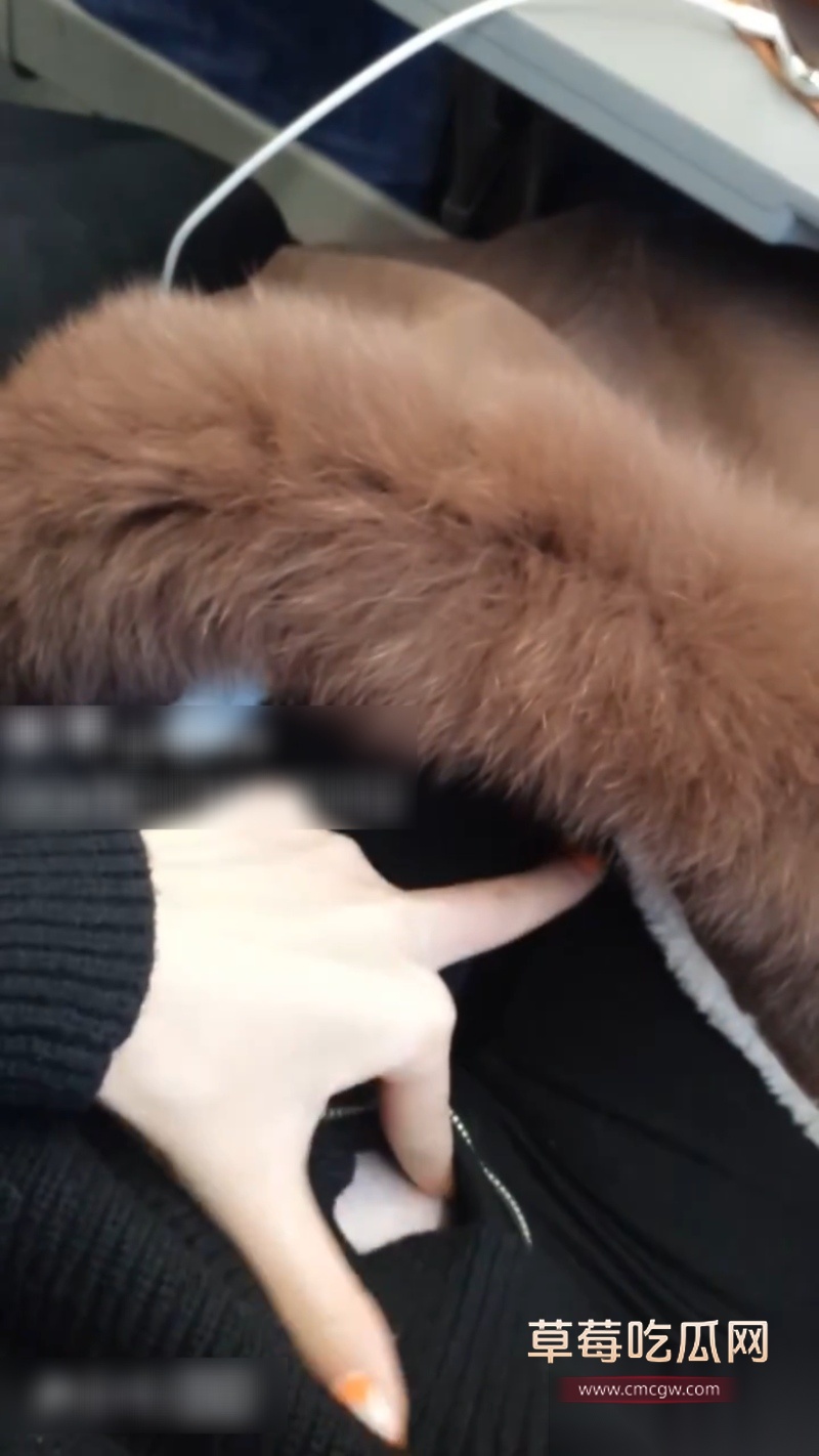 娜美妖姬高铁露出 2