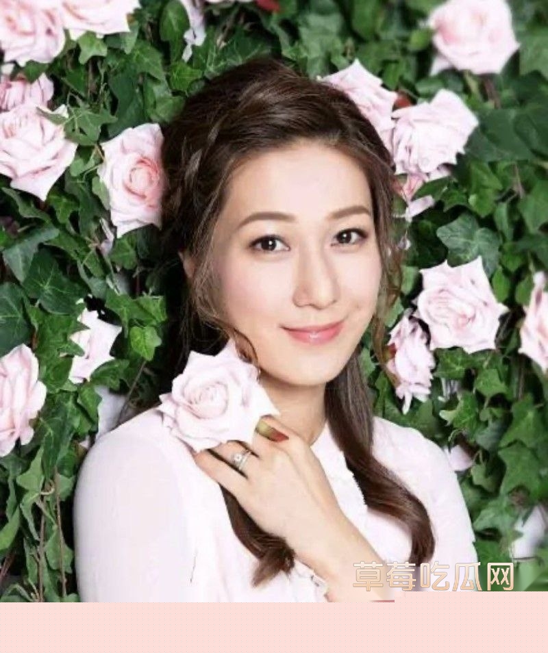 TVB早期花旦 十年诞下三子的好彩妹 钟嘉欣 被曝在加拿大起诉丈夫Jeremy 婚内出轨包养情妇 而且转移财产不给家用 童年女神被丑男坑惨！ 9