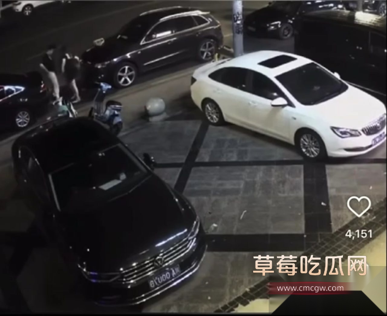 河北石家庄惊现情侣喝醉酒后在路边当众做爱 二人颠鸾倒凤把车前盖当床激情后入! 2 河北石家庄惊现情侣喝醉酒后在路边当众做爱 二人颠鸾倒凤把车前盖当床激情后入! 2