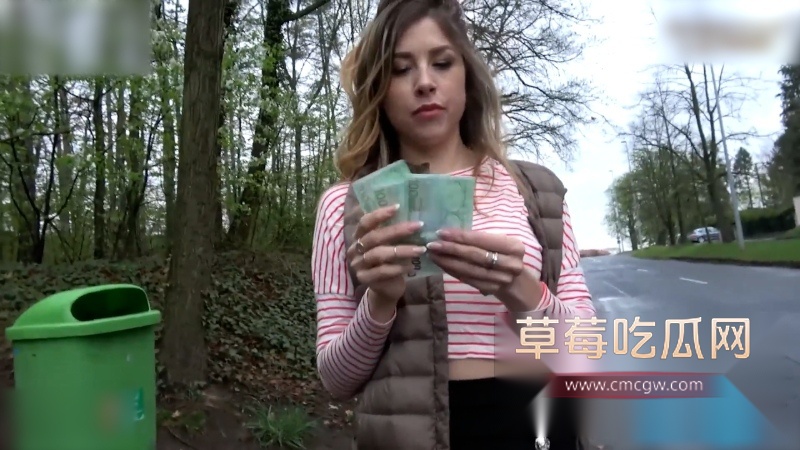 公交站秒搭讪成功掀裙开干 5 公交站秒搭讪成功掀裙开干 5