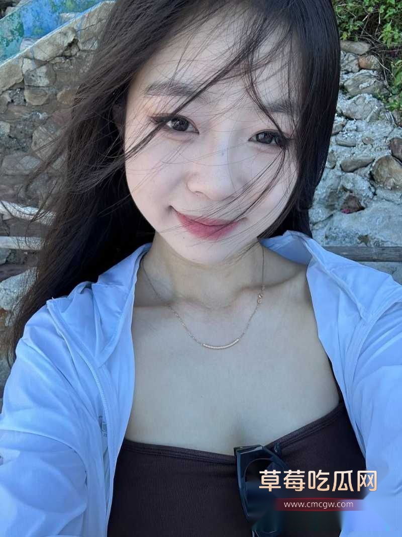 医院值班室护士服被撕 3 医院值班室护士服被撕 3