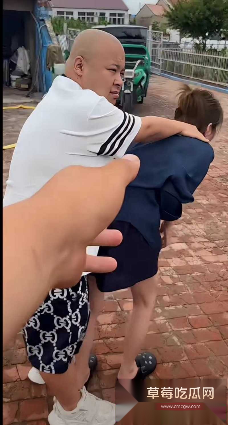 快手1150w粉丝大网红老狗前妻白羽直播控诉老狗不仅出轨女徒 19