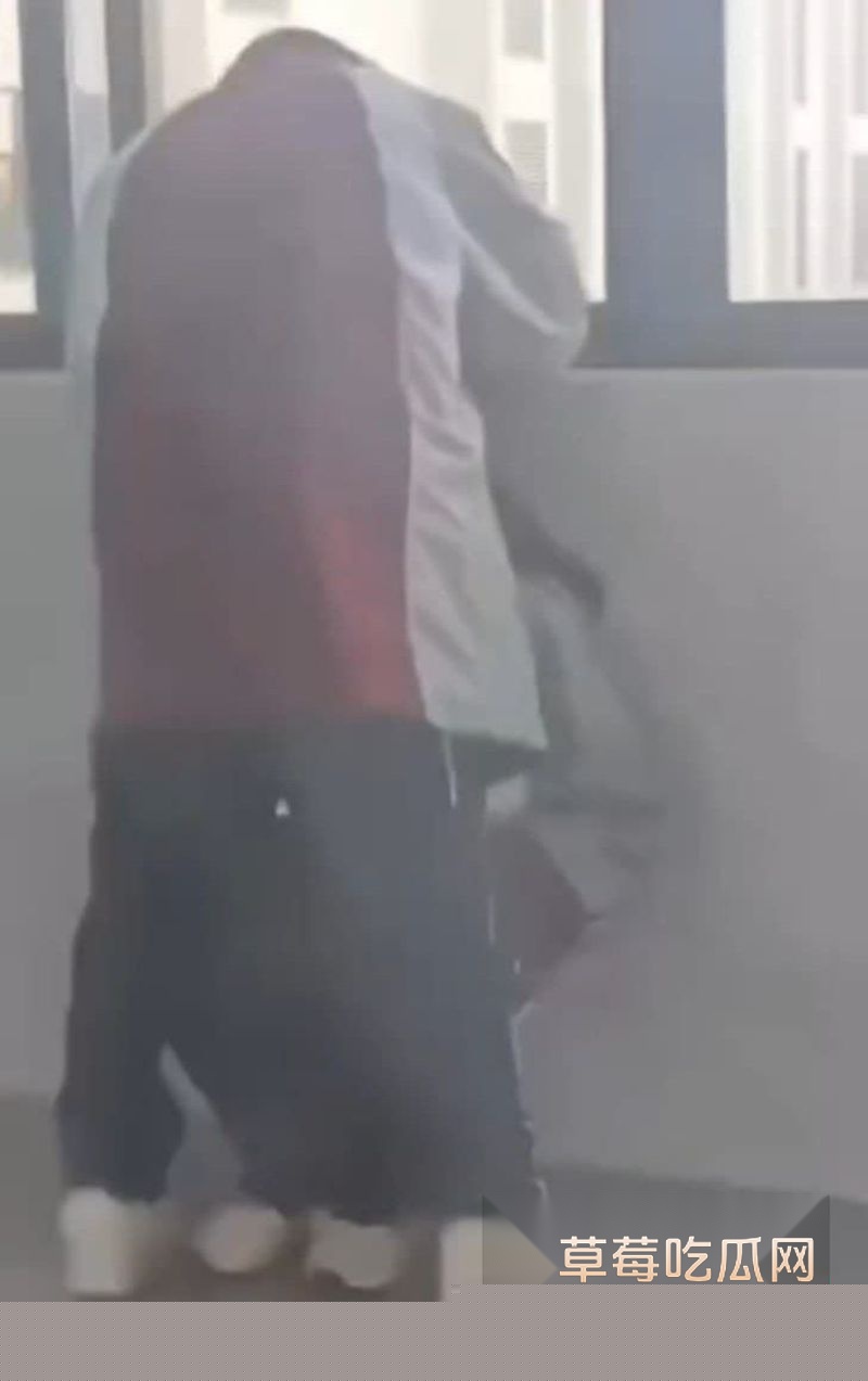 江苏淮阴中专惊现活春宫1 江苏淮阴中专惊现活春宫1