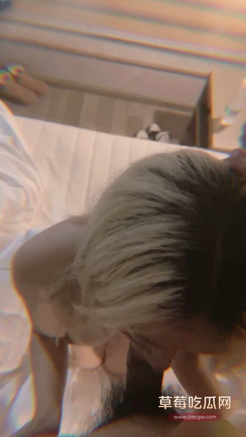 高颜值巨乳反差嫩妹 5