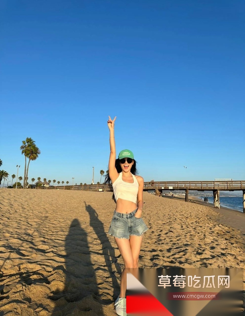 胡彦斌与易梦玲接吻视频曝光 64