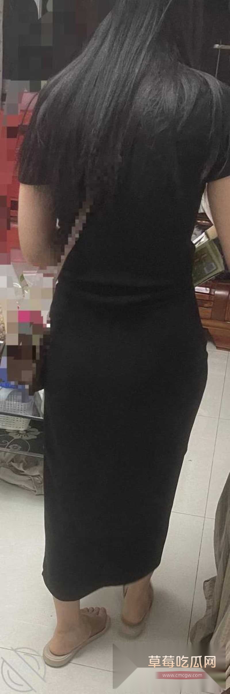 嫂子分居两年肥臀扭得我当街硬邦邦 1 嫂子分居两年肥臀扭得我当街硬邦邦 1