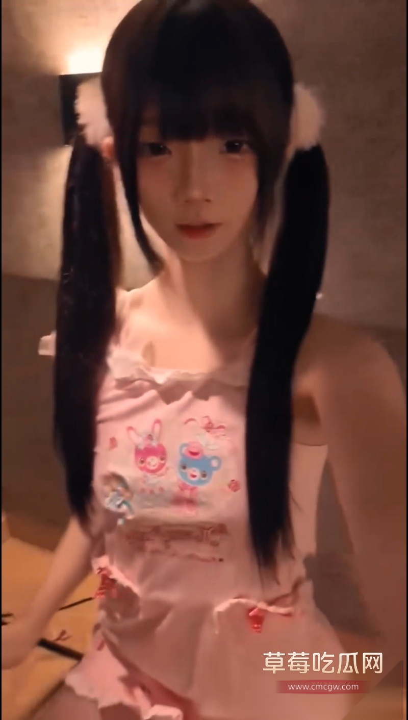 极品清纯神颜的小萝莉 4 极品清纯神颜的小萝莉 4