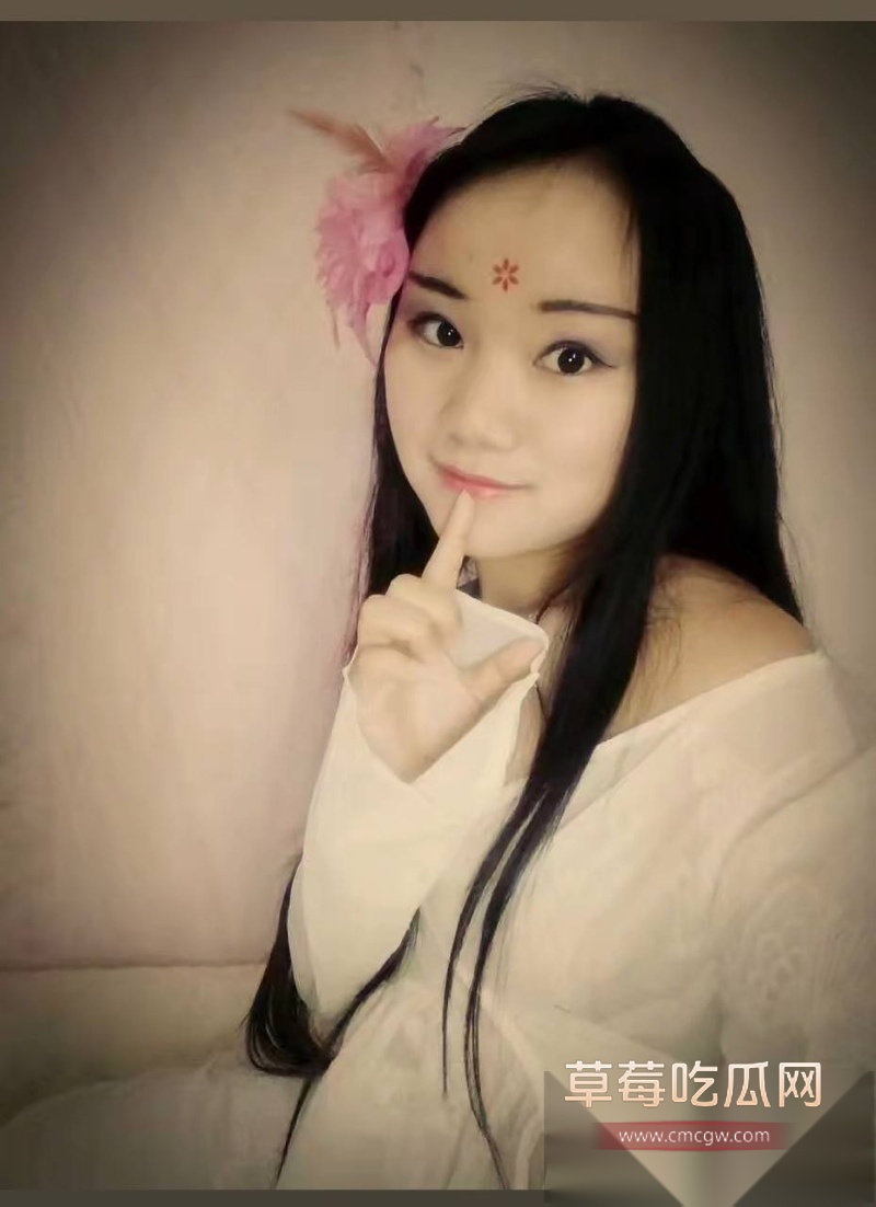 曾声援精日分子的湘西女老师李田田润到日本后 被曝为了养老公下海拍片 10 曾声援精日分子的湘西女老师李田田润到日本后 被曝为了养老公下海拍片 10